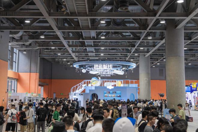 蓝航线》的线下活动就跟回家了一样ag真人平台第一游戏每次参加《碧(图9)