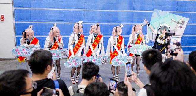 蓝航线》的线下活动就跟回家了一样ag真人平台第一游戏每次参加《碧(图14)
